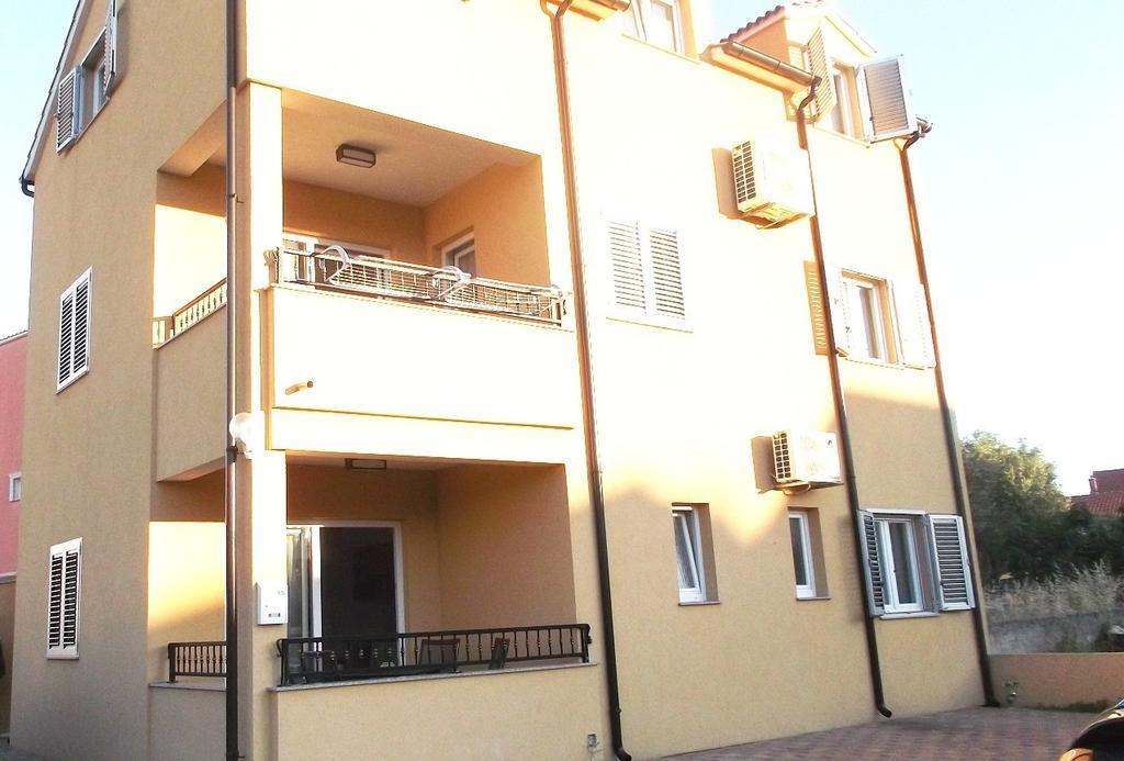 Apartments Horvat Vodice Exterior foto